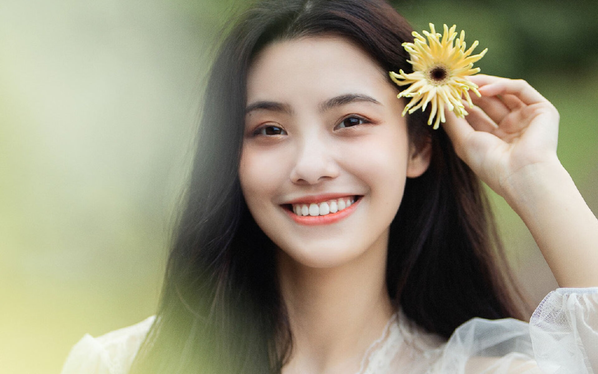 城市间球迷应援活动频繁,球迷经济效应显现,球迷集市买什么